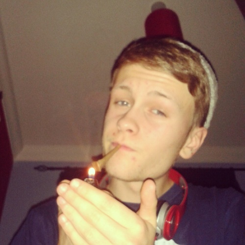 ~ஜ۩۞۩ஜ~ ~ஜ۩۞۩ஜ~ rapper,promoter,and lyric writer† http://t.co/dVOq3hn3 #taylorgang, #FREEKUSH ιηsτgrαm; karizma_ent