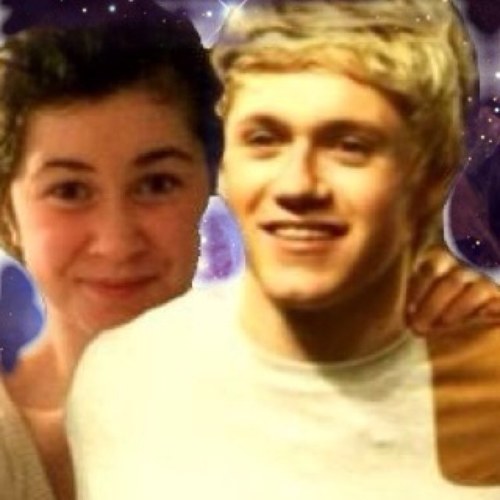 swiftie & directioner are my mains but i dabble in potato ((i'll most likely follow back)).   avi creds: @grumpylouis