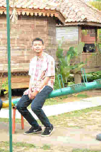 Hidup ini msh panjang,tp tujuan hidup ini akn smkin sempit,tinggalkan yg mmbt mu buruk akn nnti ny,mulailah berubah demi harapan org yg peduli trhdap kita