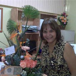 Profesora Titular de la Cátedra de Fisiología y Directora de la Escuela de Medicina de LUZ