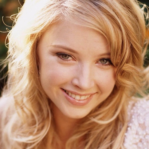 Daughter of Fleur and Bill Weasley. Sister to Victoire and Louis. Fourth year Ravenclaw.
