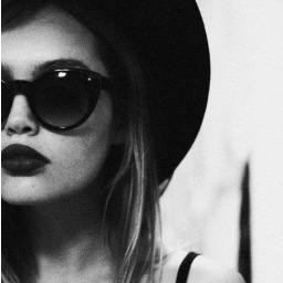 Sho_AbdElkhaleq's profile picture. أدركنا أنه لم يعد بالإمكان قلب هذا العالم، ولا تغييره إلى الأفضل، ولا إيقاف جريانه البائس إلى الأمام، لم يكن ثمة سوى مقاومة وحيدة ممكنة: ألا نأخذه على محمل الجد