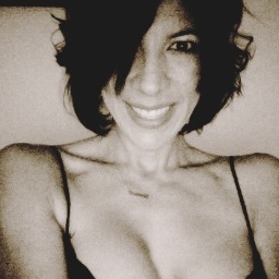 cosmowaif's profile picture. 