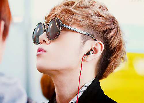 Yong Junhyung,Rapper of BEAST.The real one is @Joker891219 | just bot not real :)