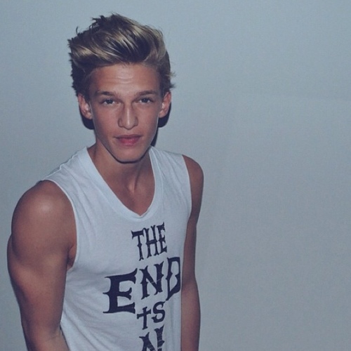 Cody Simpson news and updates. Grab your copy of #PARADISE, out now on iTunes: http://t.co/0656ov6Z | SBK