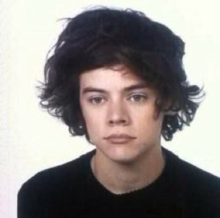 ⚓ - Anybody wanna move to London with me? - Shipping Hariana since Summer '09 - In love with a girl who can rock pink bows.. & cats. ⚓