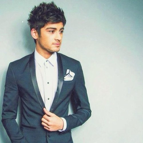 zahra_zayn1D's profile picture. Hi everone Im zahra and i love one direction especially ZAYN MALIK I also love drawing So plzzz follow me and i will follow u Thnk u -Australia-