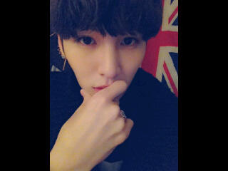 สวัสดีครับ. ผมไลออน รูปหล่อ ฟอลมาคุยกันได้ครับ ระวังติดใจ  .จูบ' (@Hardsaikaw MyBoss ') ♥