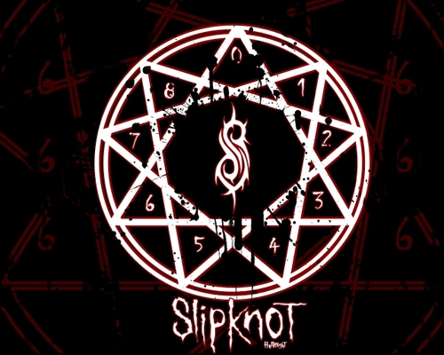 me enqkanta el ska, el rock, el metal..............tambn me gusta dibujar.....el fut americano y salir qkon amigos y qkonoser gente nueva