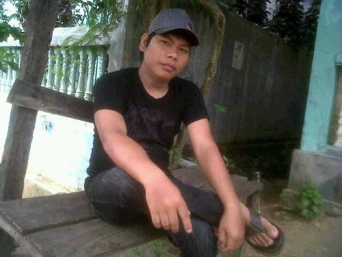 Sllu hidup dengan penuh rasa sabar,dan yakin smua akan indah pada waktu :p