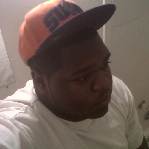 ITS ME BITCHES THAT DUDE THAT MAKE FAT NIGGAS LOOK GOOD