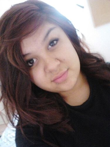Vivian ^-^ YHS  c: she's pretty guise hhu c: she's  a really good friend (: now goo follow her!  :D - @_doitlikestephh \^.^