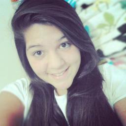 Oii ! - ESCORPIANA -  tímida,ciumenta,boba,carinhosa.Gosto de musicas mtoo alta. ♪ chocolátra *___* Quer saber mais ? Follow-me !