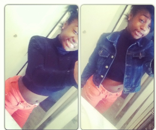 Hey you yeah you :) Wusup Aaye Click that Follow button yeah there you go . Good Job . #Team.Twerk #Team. Fuckyhu pay me :) (single lifee)