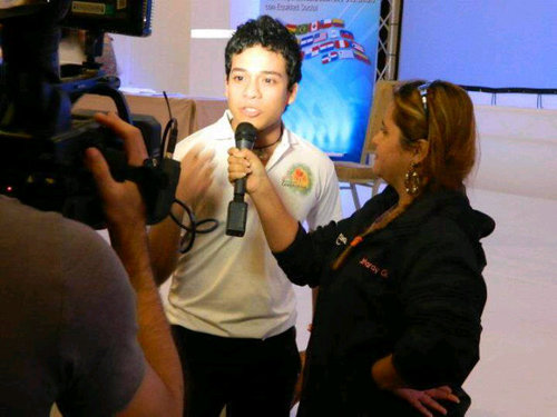 Gomezchrist's profile picture. Quitemos la palabra 'renunciar' de nuestro diccionario.