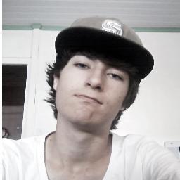 sou só da @maybezombie minha pequena, linda, perfeita u.u