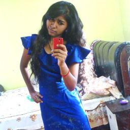 Hye ! I'm Darshini ! sweet sixteen ! 3 ! from klanq ! juz a simple tradisional girl !