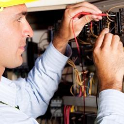 Servicio de ingenieros y tecnicos electricistas en Pereira, Armenia, Manizales y eje cafetero. Atendemos hogares, pymes y empresas 310 3798173