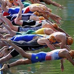 Pro Triathlete, Sport scientist, Music Lover, Food Snob & Film Geek!