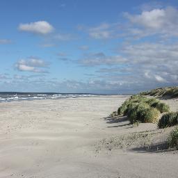 Voor een breed aanbod van vakantie accommodaties op Ameland en interessante aanbiedingen en Last Minutes kunt u terecht bij http://t.co/ztqZoL1S