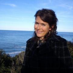 Wife to my lovely Husband and mum to three beautiful daughters and a sweet son...I am very blessed :)