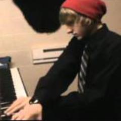 I am David! I like all metal music! Follow me!