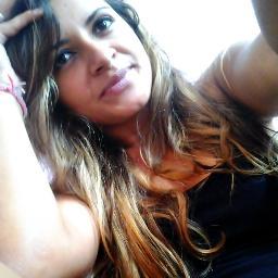 17 anos, aquariana.