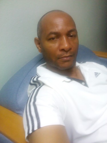 crvcoats's profile picture. Magister en matematica.