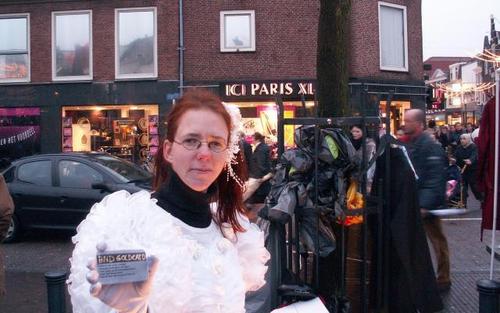 In een weggeefwinkel is iedereen welkom om te geven te nemen en meer... http://t.co/KdrgkPeaMk 
Ik ben ook permacultuurdocent @marankespoor