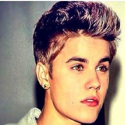 Hey, i love @justinbieber &food.
Singer&songrwriter as solo artist. Don't think too much, live the good life. 
Oh hey, by the way. Rita Ora is great.