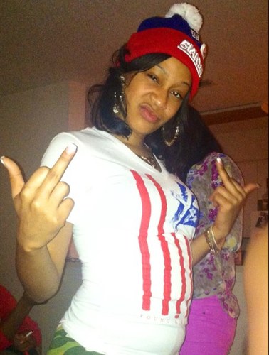I love living life too da FULLEST! #teamIphone #teammixbitch  #teamyellabone #teamaries follow me! i follow back