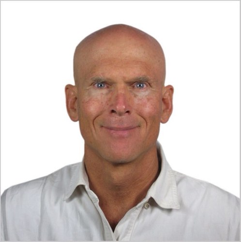 I am a polymath, author, humanist, and UX expert.  
#Science #UserExperience, #cognitivescience, #education, #training.