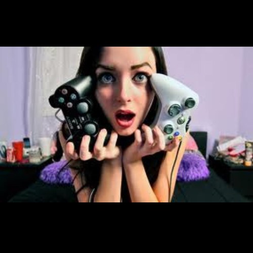 Things we put up with to be Gamer Girls. Avi's not me.
#TeamXbox