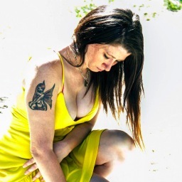 huggabunchable's profile picture. It makes one feel rather good deciding not to be a bitch....