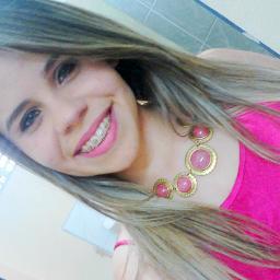 O resto vem. O tempo traz. E ninguém tira. Não se perde o que se conquista, só o que se compra. E conquistar sai bem mais caro, mas vale a pena. Vai valer.