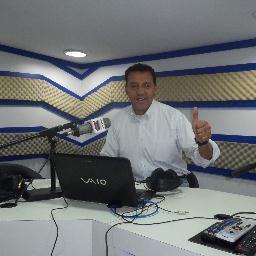 Comunicador Social, periodista deportivo, amante melomano de la salsa clásica. Políticamente social.