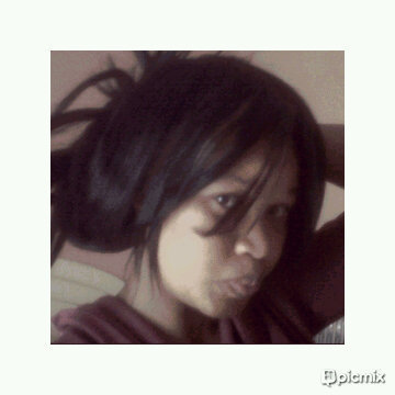 Shy until u gt 2knw meh... Lyk goin owt,cn b rili loud @tyms,lovE laufin