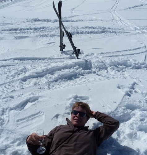 veerlu's profile picture. 