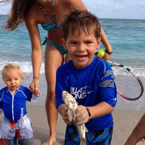 BrendaDamien1's profile picture. 