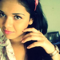 A smile from you make me happy, a dream? You, nationality? MENTALLY HAPPY '
 Thalissa ,14 years,Brazilian!