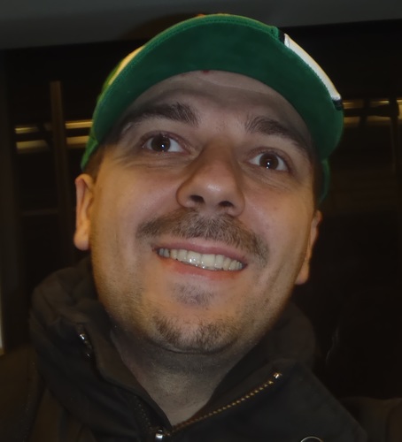 Sh4mr0ck33's profile picture. Basket, informatica, film e musica le mie passioni