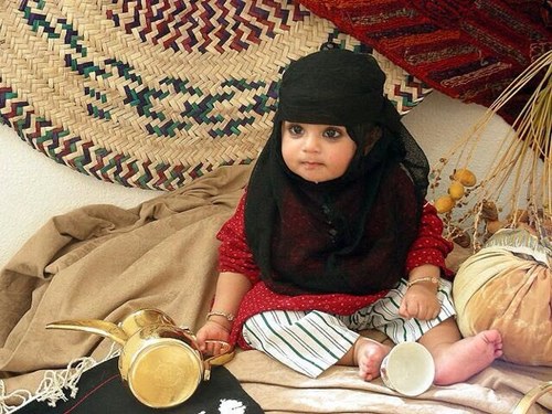 المواقف هي خريف العلاقات يتساقط منها المزيفون كأوراق الشجر