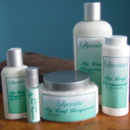 Glycerine is an all-natural skin care business located in Athens, Georgia.  We make an array of products for the bath and body using only natural ingredients!