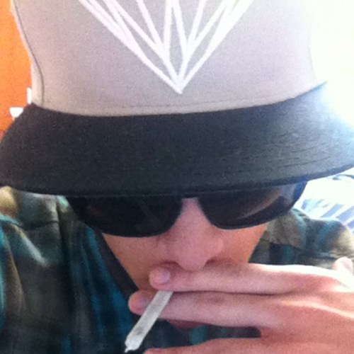 Life is a stage, smoke weed until you die!!
#Marijuana #Followback