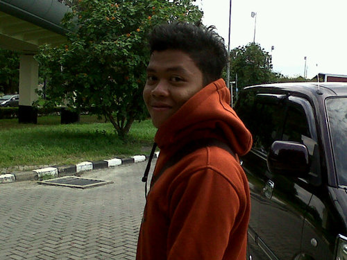 Work In PT GAPURA ANGKASA,Bandara Soe-Tta,,Hard Worker,,Life is a journey & i wanna share mine with you..slalu nikmati hidup apa adanya,PIN: 2A45F274