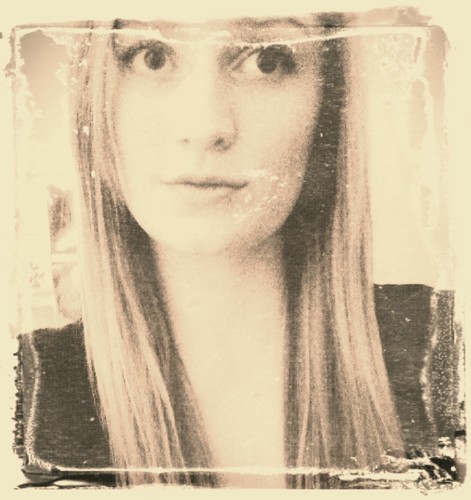 Chlo_CT's profile picture. CT is my alter-ego.