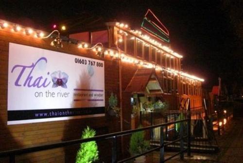 Floating restaurant situated on the River Yare in the heart of #Norwich. Traditional Thai Cuisine. 01603 767800