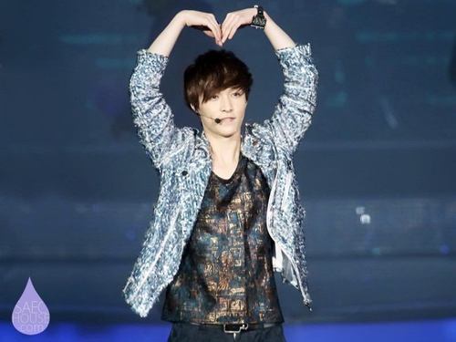 95(94)line shwolJ 진기たん♡寄りallぺん EXO☞레이*루한*카이*디오寄りallぺん…ㅋㅋ未熟ですが(*_*)ㅜㅜ SMさらはんだ(*´ー｀*)♪ followしてくだしゃいにーww ふぉろばいきます！!