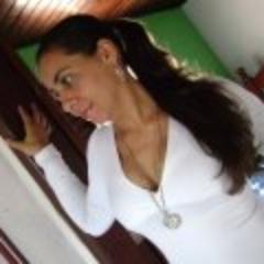 Professora de Língua Portuguesa e Literatura Brasileira.