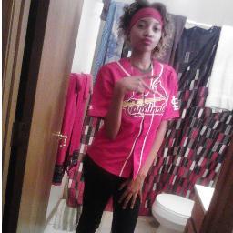 (( Follow Me I Follow Back))  Follow Me  On Instagram @Goldie_Thuggin   { R.I.P MARQUEZ ): }